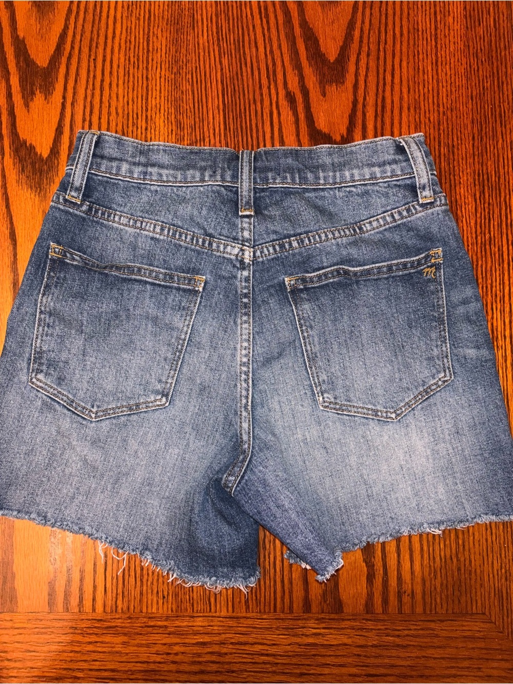 Madewell Highrise Denim Shorts 24 - Picture 2 of 3